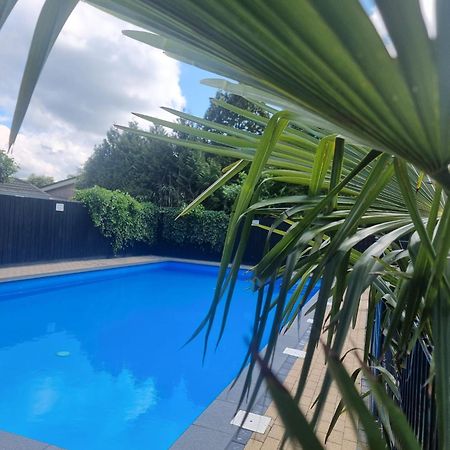 Ruim Familie Chalet Tot 4 Personen Op De Veluwe Bungalowpark De Kern 皮滕 外观 照片