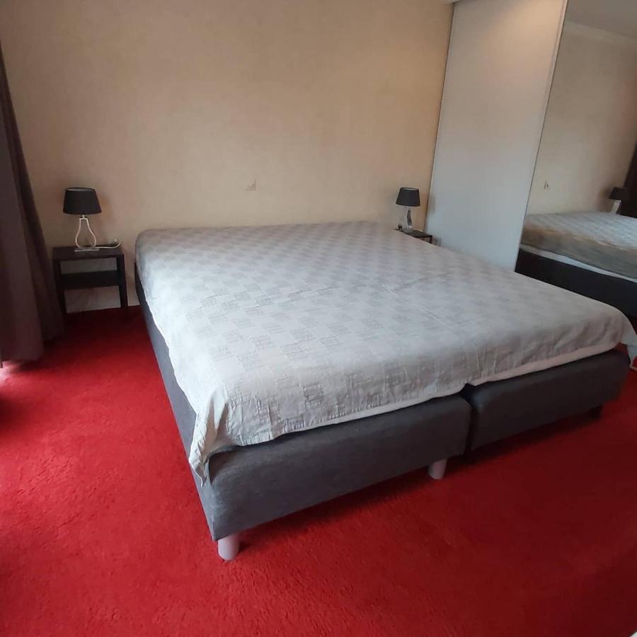 Ruim Familie Chalet Tot 4 Personen Op De Veluwe Bungalowpark De Kern 皮滕 外观 照片