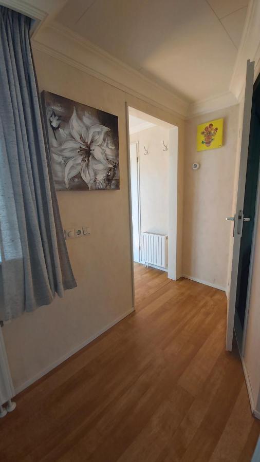 Ruim Familie Chalet Tot 4 Personen Op De Veluwe Bungalowpark De Kern 皮滕 外观 照片